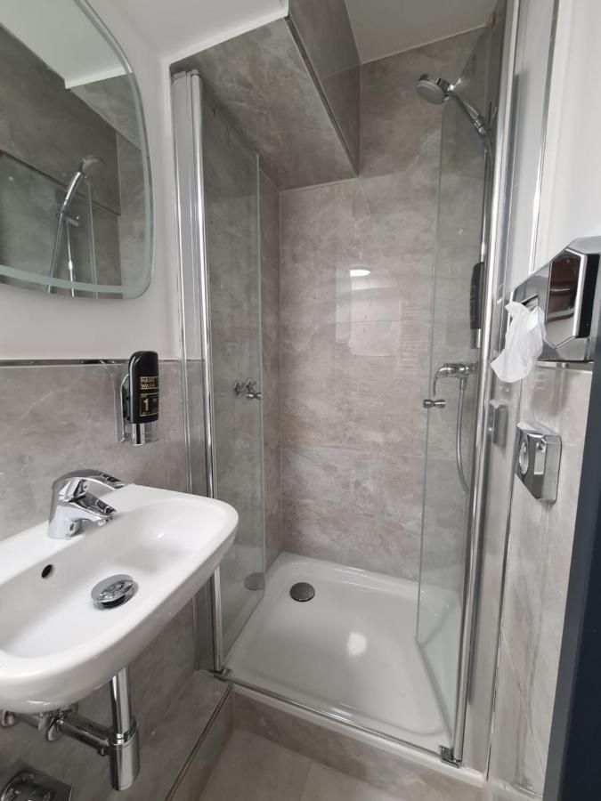 Altan Hotel Hamburg Ngoại thất bức ảnh