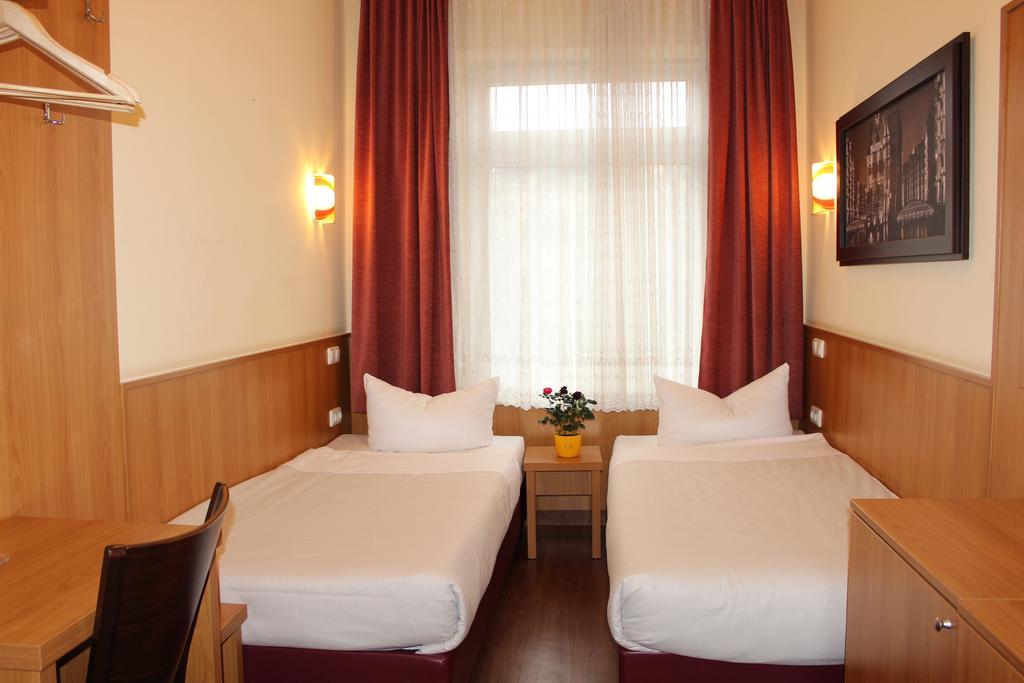 Altan Hotel Hamburg Ngoại thất bức ảnh