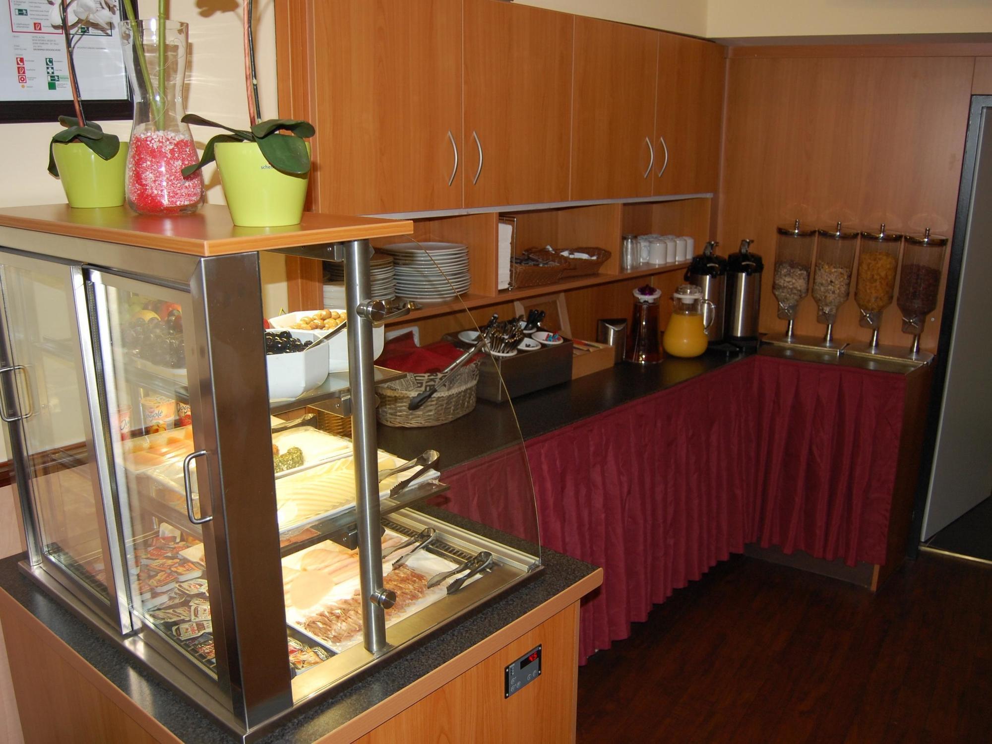 Altan Hotel Hamburg Ngoại thất bức ảnh