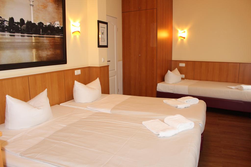 Altan Hotel Hamburg Ngoại thất bức ảnh