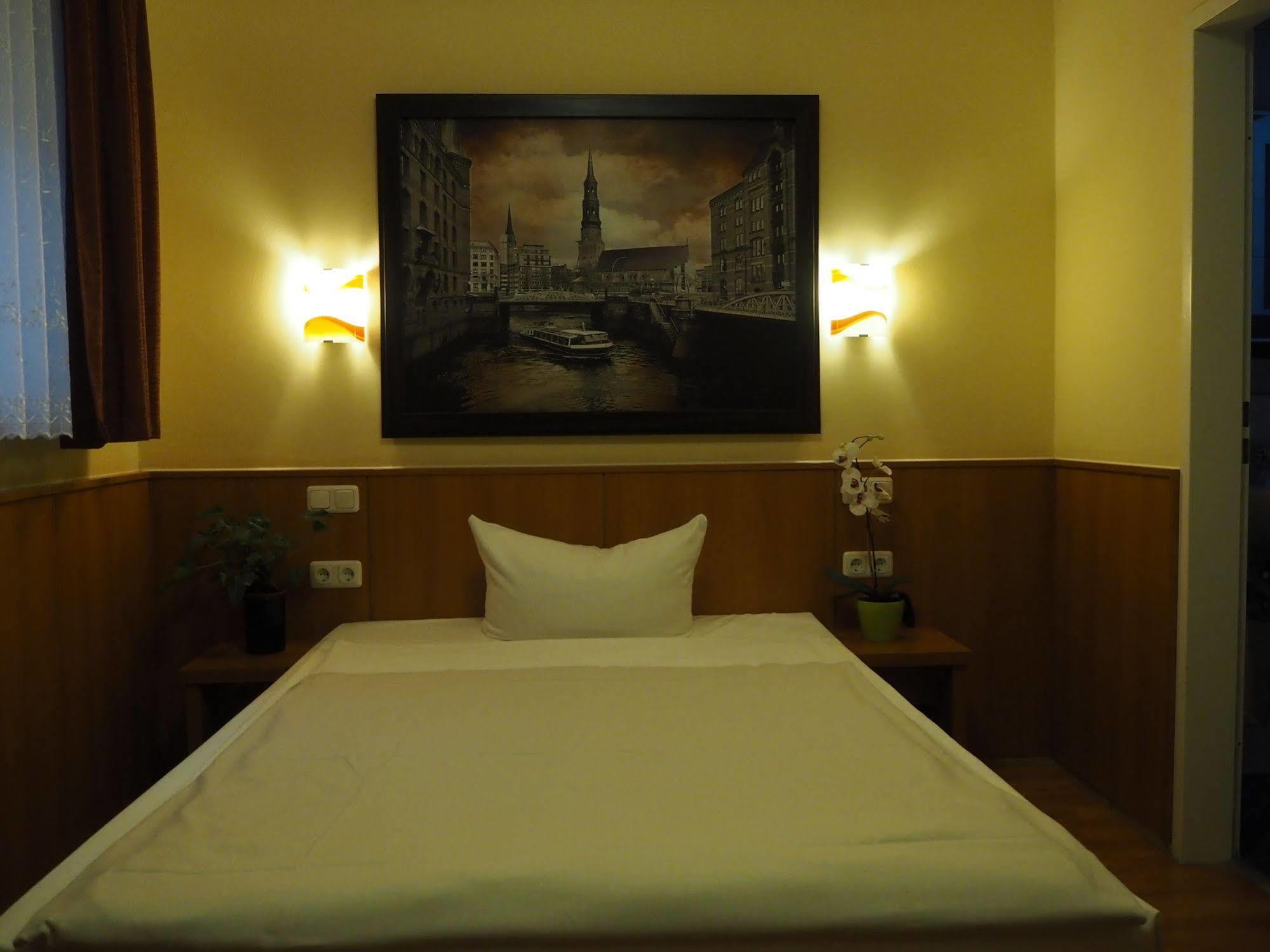 Altan Hotel Hamburg Ngoại thất bức ảnh